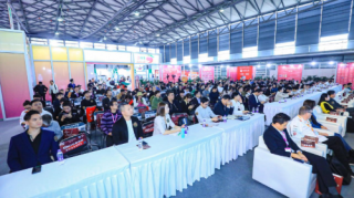 蒙自源创始人李红伟受邀出席第18届中华餐饮双创论坛